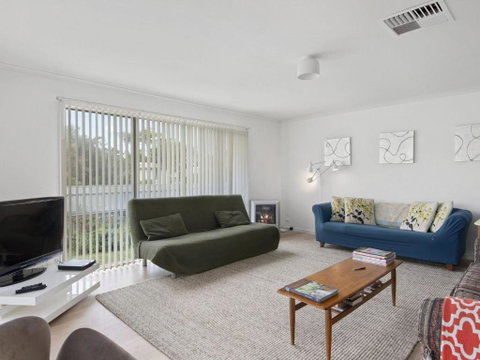 Beach Fun 11 Broadbeach Drive - ACT Tourism 3