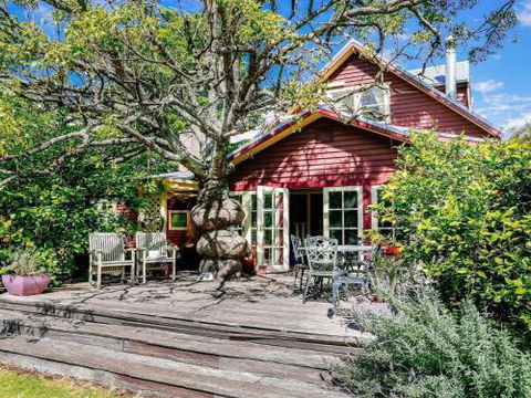 LAVENDER COTTAGE Alpine Southern Highlands 4pm Check Out Sundays - ACT Tourism 0
