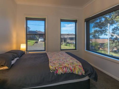 COASTLINE Boat Harbour Gerringong 4pm Check Out Sundays - ACT Tourism 1