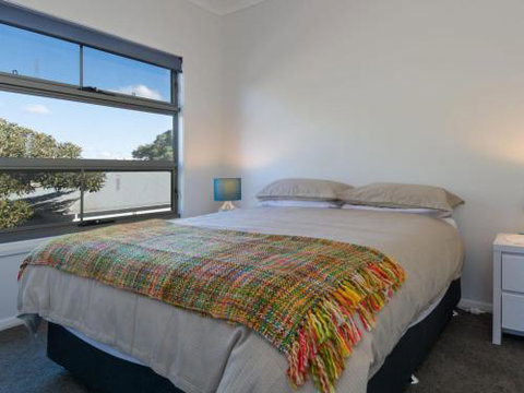 COASTLINE Boat Harbour Gerringong 4pm Check Out Sundays - ACT Tourism 5