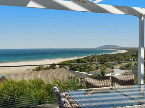 NANNY & POPPYS BEACH HOUSE Gerroa 4pm Check Out Sundays - ACT Tourism 3