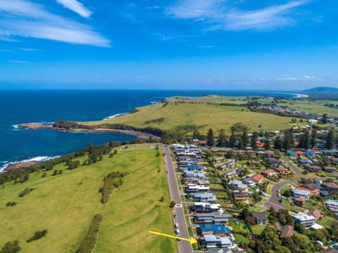TASMAN DRIVE Gerringong 4pm Check Out Sundays - ACT Tourism 1