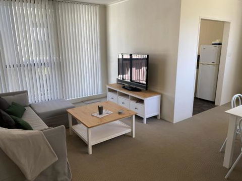 Flynns Retreat Everard Street - ACT Tourism 6