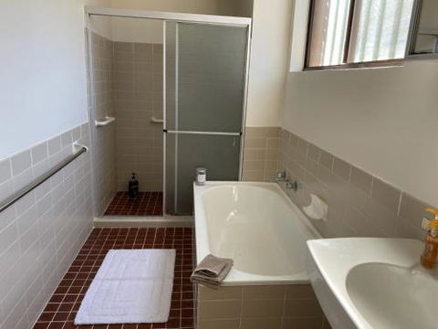Flynns Retreat Everard Street - ACT Tourism 4