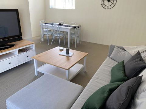 Flynns Retreat Everard Street - ACT Tourism 1