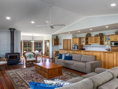 GULL HOUSE Kiama 4pm Check Out Sundays - ACT Tourism 3