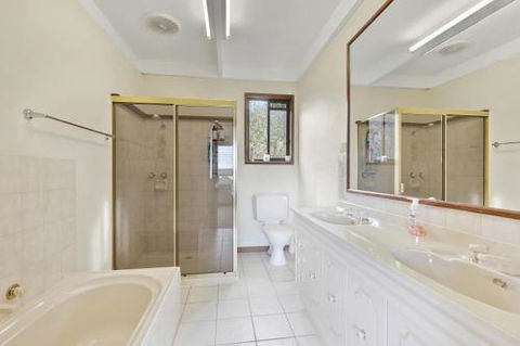 Anglesea Holiday House - ACT Tourism 6