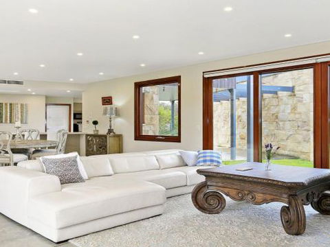 ALPINE LODGE Alpine Southern Highlands 4pm Check Out Sundays - ACT Tourism 5