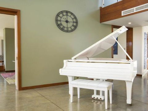 ALPINE LODGE Alpine Southern Highlands 4pm Check Out Sundays - ACT Tourism 2