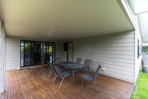 34 Ash Avenue Sandy Point - ACT Tourism 2