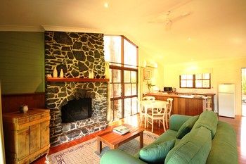 Galnyamba.Friday Creek Retreat - ACT Tourism 1