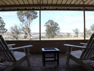 Waterfall Way Accommodation - ACT Tourism 1