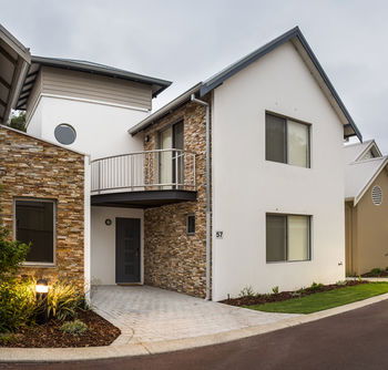 Forte Capeview Apartments - ACT Tourism 2