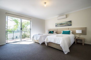 Forte Capeview Apartments - ACT Tourism 1