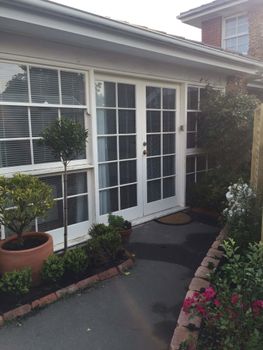 Nutgrove Beach Studio Apartment - ACT Tourism 0