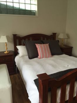 Nutgrove Beach Studio Apartment - ACT Tourism 5