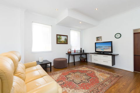 Pelicanstay Holiday Home Bondi Beach - ACT Tourism 1