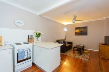 Super 1 Bedroom Pad In New Farm - ACT Tourism 5