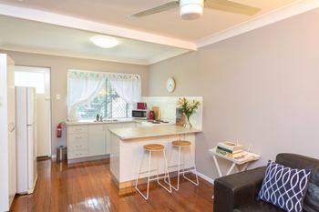 Super 1 Bedroom Pad In New Farm - ACT Tourism 1