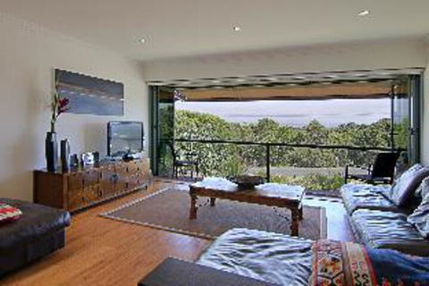 A PERFECT STAY 3 James Cook Apartments - ACT Tourism 0