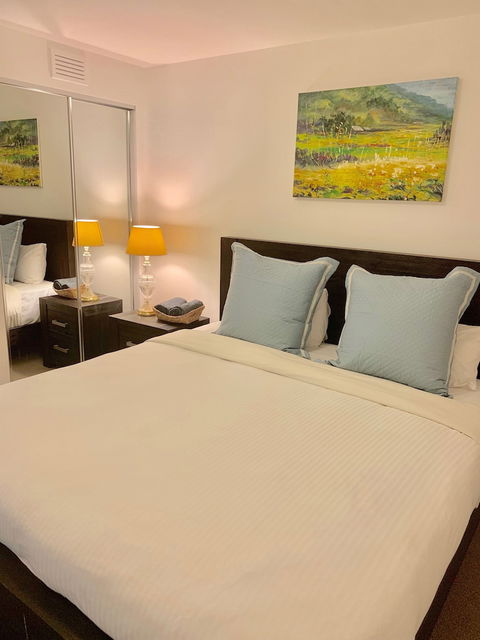 Luxury Apartment With View - ACT Tourism 6