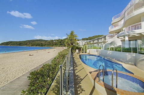 La Mer Noosa - ACT Tourism 0