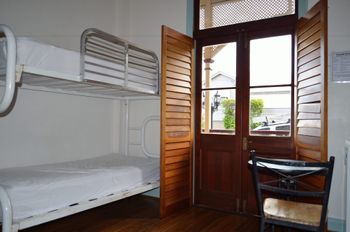 Aussie Way Backpackers - ACT Tourism 2