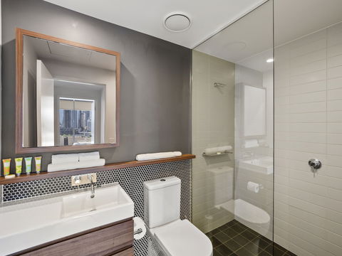 Lucid Living Brisbane - ACT Tourism 5