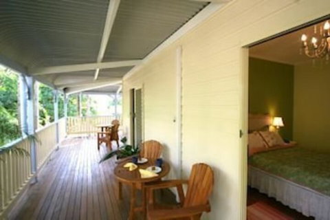 Noosa Country House - ACT Tourism 7