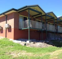 Tenterfield Golf Club Fairways Lodge - ACT Tourism