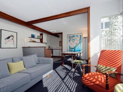 Mellowtrees Accommodation - ACT Tourism 5