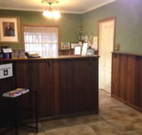 Charles Rasp Motor Inn  Cottages - ACT Tourism