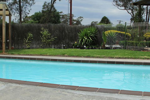Calder Family Motel - ACT Tourism 6