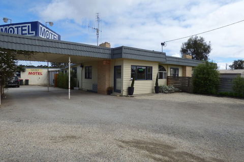 Calder Family Motel - ACT Tourism 2