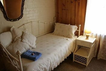 A Settler's Cottage - ACT Tourism 3