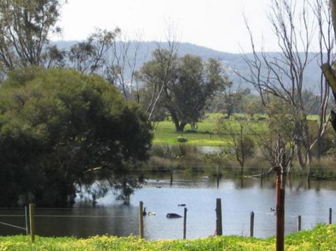 Armadale Farmstay Bed & Breakfast - ACT Tourism 4