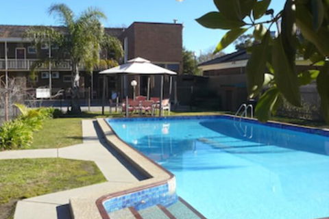 Australia Park Motel - ACT Tourism 3