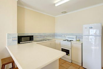 Lennox Head Beachfront Apartments - ACT Tourism 6