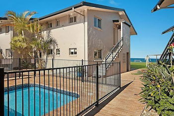 Lennox Head Beachfront Apartments - ACT Tourism 0