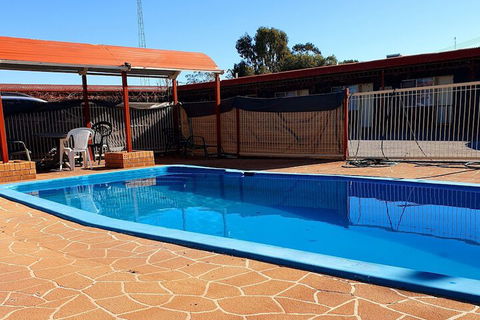 Ardeanal Motel West Wyalong - ACT Tourism 2