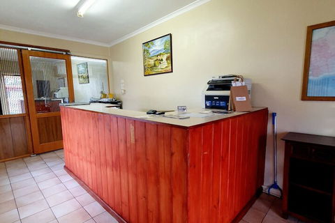 Ardeanal Motel West Wyalong - ACT Tourism 3