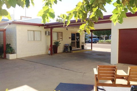 Longreach Motel - ACT Tourism 3