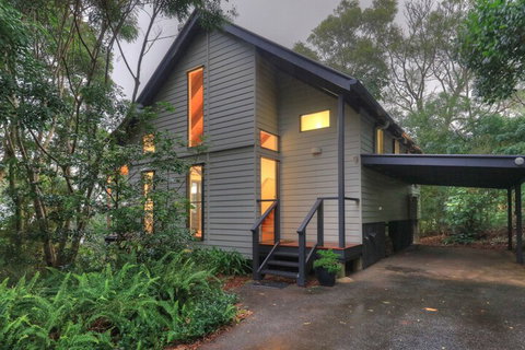 Montville Misty View Cottages - ACT Tourism 6