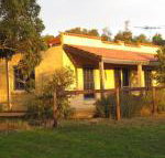Dees Villa Bed  Breakfast - ACT Tourism