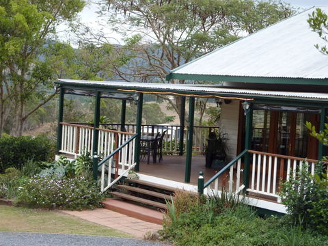 Amamoor Homestead B&B And Country Cottages - ACT Tourism 1