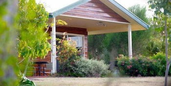 Amamoor Homestead B&B And Country Cottages - ACT Tourism 0