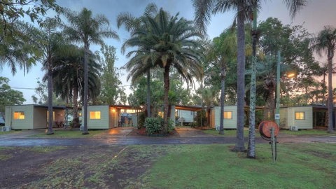 Glenwood Tourist Park & Motel - ACT Tourism 4