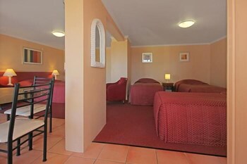 Milton Village Motel - ACT Tourism 6