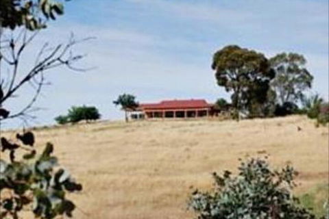 Clare View Accommodation - ACT Tourism 4