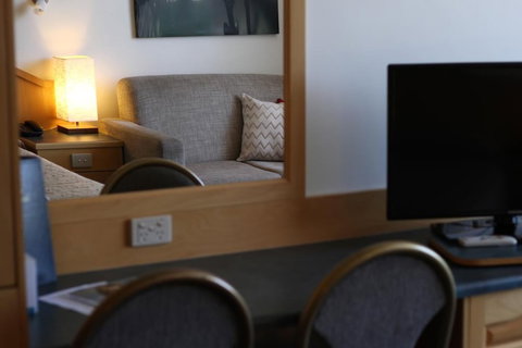 Adelaide International Motel - ACT Tourism 6